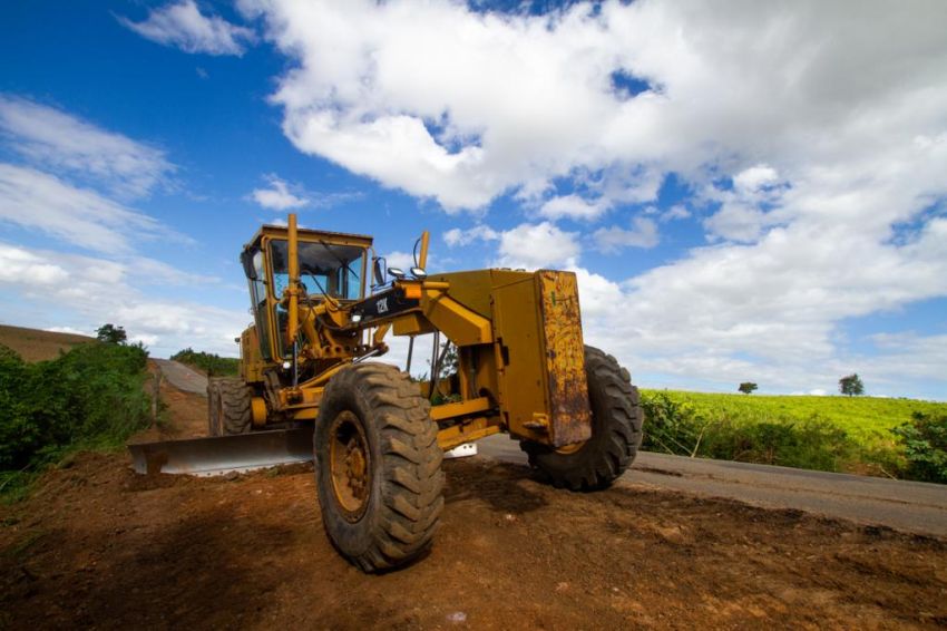 Governo discute cronograma de execução do Pró-Rodovias