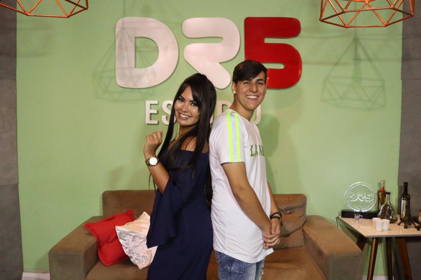 Gustavinho Playboyzinho grava novo sucesso com Paulinha Abelha