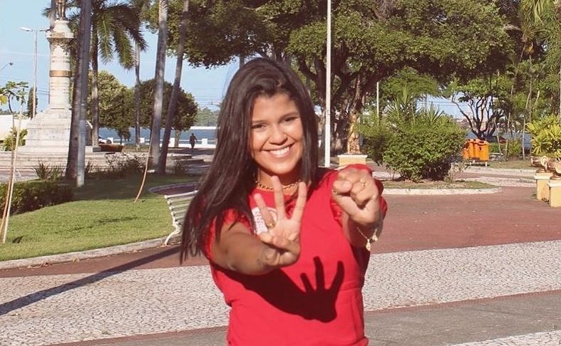 Manu lamenta boatos e tranquiliza eleitores: minha candidatura está legível