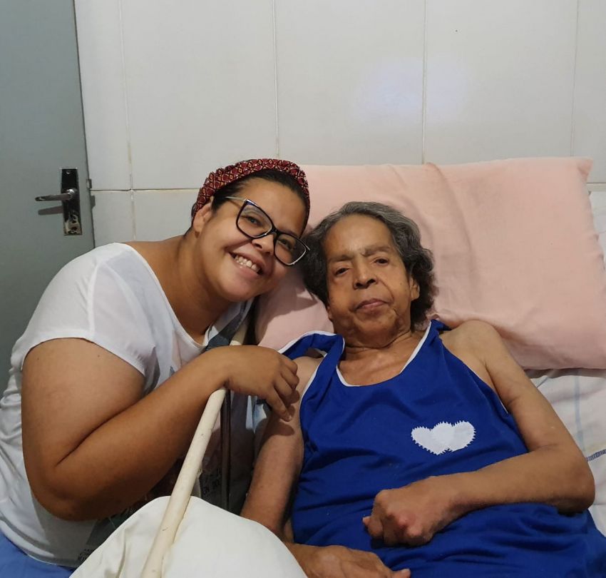Ipesaúde: Beneficiárias recebem atendimento odontológico domiciliar