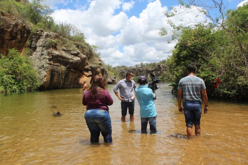 Estado, Incra e ICMBio estudam nova rota turística envolvendo assentados de Canindé