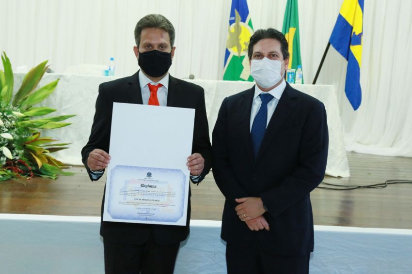Juca, Janio e vereadores são diplomados em Laranjeiras