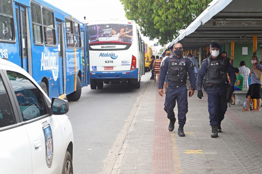 Operação Terminal Seguro reduz crimes no transporte público em Aracaju