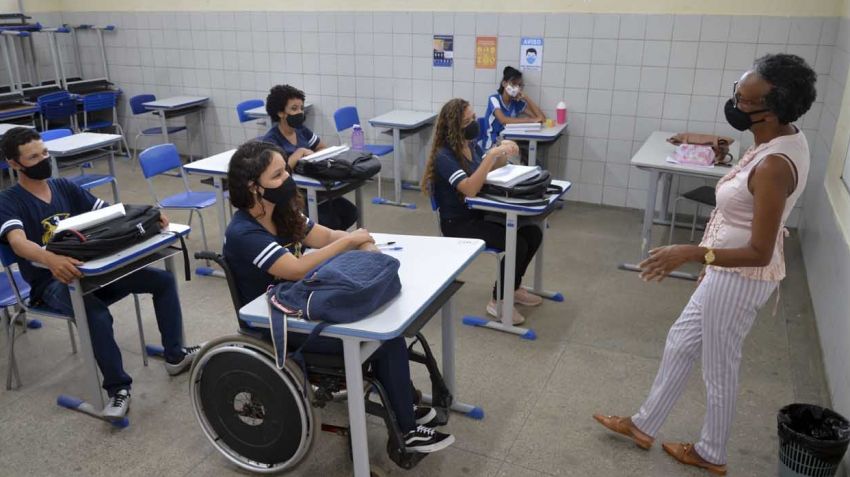 Seduc prorroga prazo para entrega de documentos dos convocados para classificados no PSS