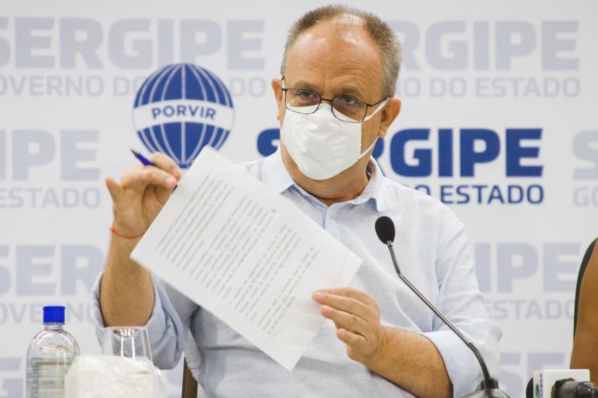 'Temos câmaras frias que vão abrigar as vacinas e transportá-las na temperatura ideal', diz Belivaldo Chagas