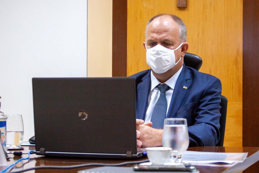 Belivaldo anuncia pagamento de funcionários públicos dentro do mês depois de 7 anos