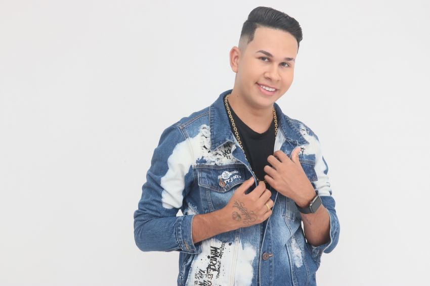 Lançamento de CD marca nova fase da carreira de Kaelzinho Ferraz