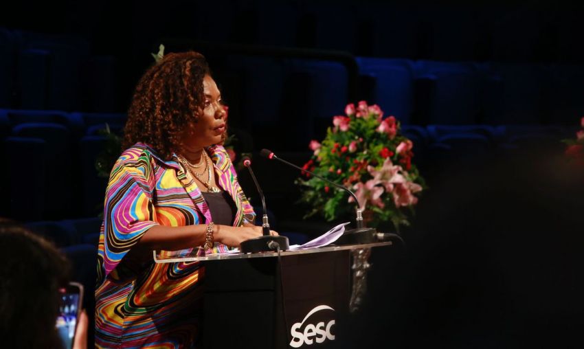 Ministra da Cultura promete apoio federal ao Carnaval