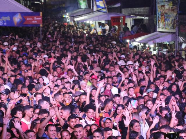 Arrastapé do 18 do Forte é aberto oficialmente com a presença do governador Fábio Mitidieri