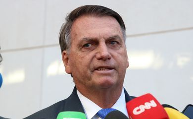 TSE começa a julgar recurso de Bolsonaro contra inelegibilidade