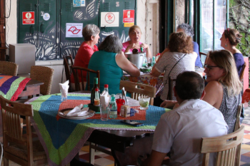 Restaurantes seguram os preços do cardápio