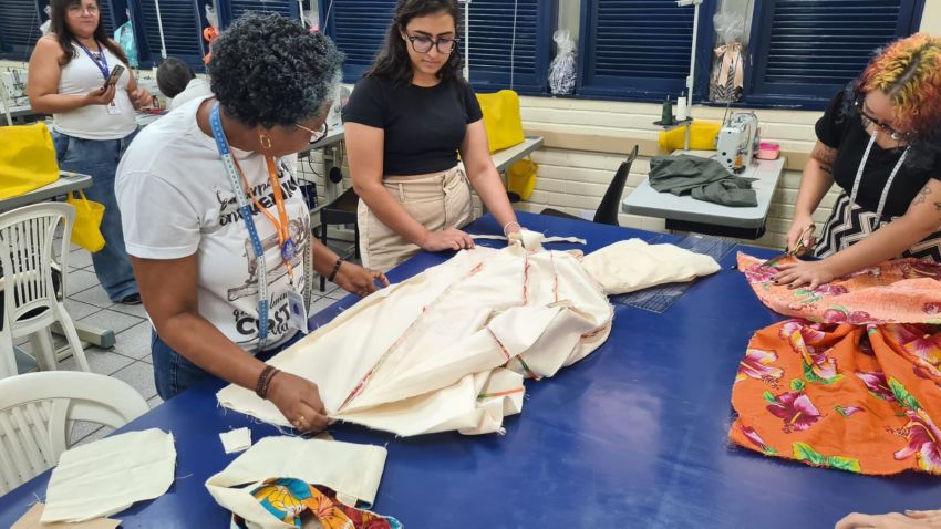 Senac abre inscrições de curso de aperfeiçoamento em corte e costura
