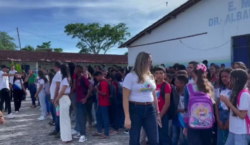 Após impasse orçamentário, ano letivo inicia para alunos e serviços públicos são retomados em Tomar do Geru