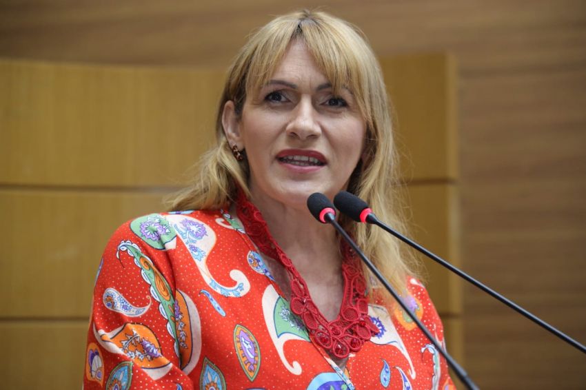 Deputada estadual Linda Brasil volta a denunciar ameaças de morte