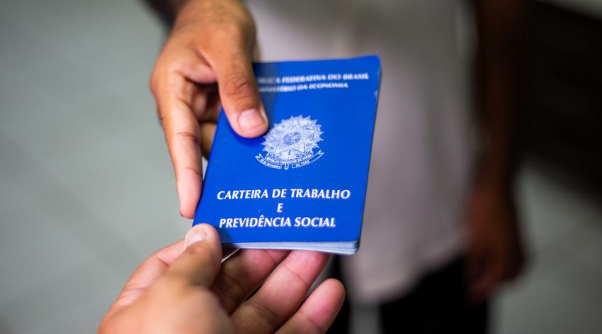 Semana inicia com 65 vagas de trabalho intermediadas pelo NAT