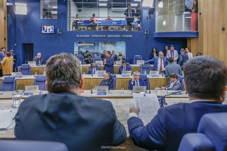 Reajuste salarial para os cargos de prefeito, vice-prefeito e vereadores de Aracaju será de 4%