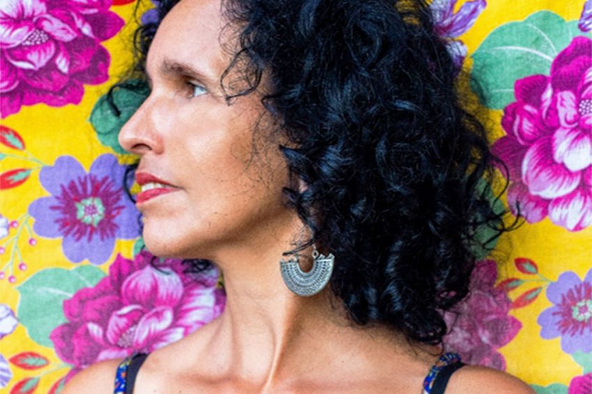 Patrícia Luz é a atração deste domingo do projeto Viva Música