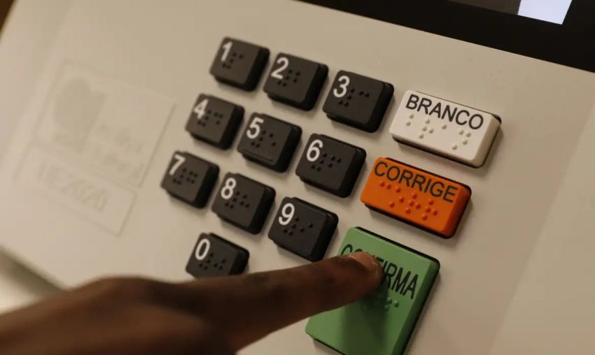 Candidaturas religiosas crescem 225% em 24 anos