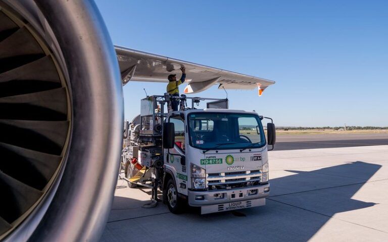 Petrobras reduz o preço do querosene de aviação