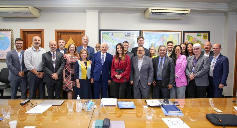 Ex-ministro da Educação é anunciado como conselheiro do Grupo Tiradentes