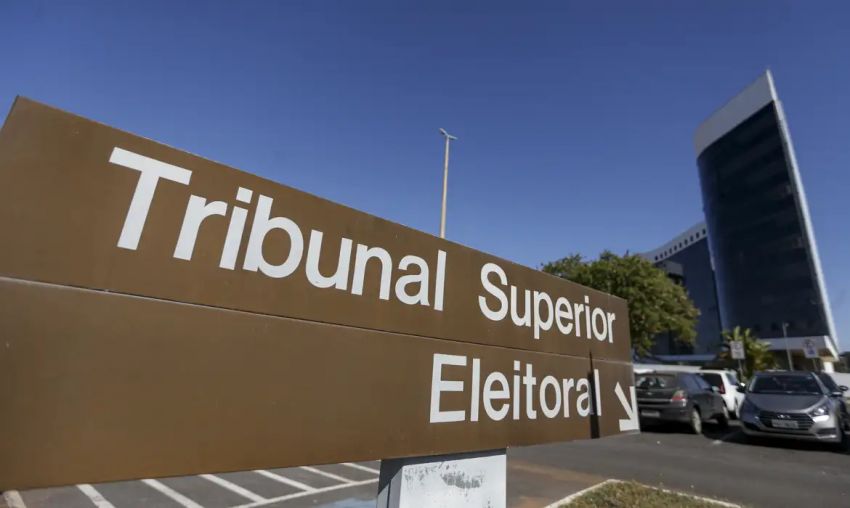 Candidatos e partidos devem prestar contas até novembro