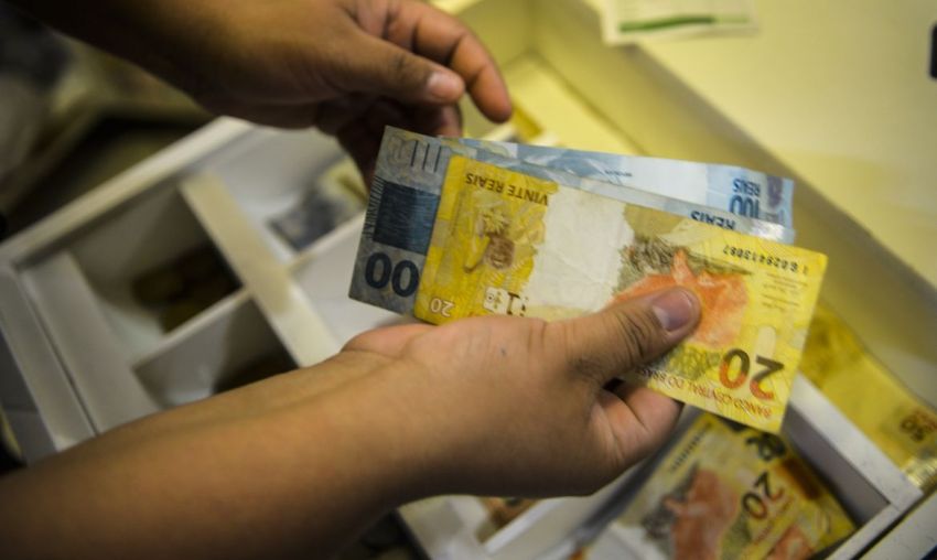 Governo prevê economia de R$ 70 bilhões em dois anos com pacote fiscal