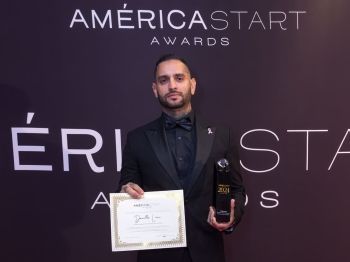 Tatuador sergipano é premiado nos EUA por trabalho com reconstrução de aréolas