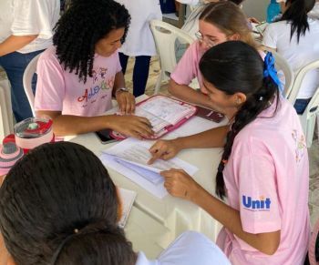 Alunas de Enfermagem levam ações de saúde e educação para creches e escolas