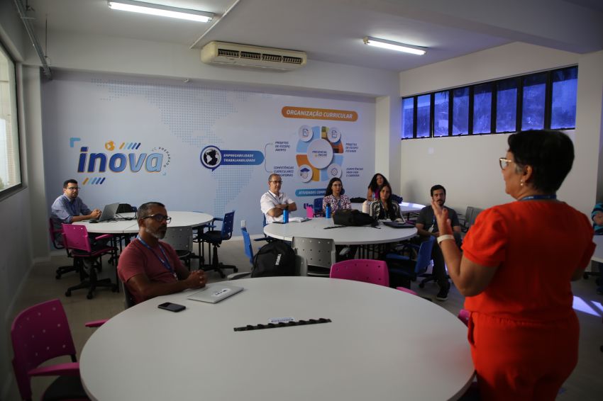 Universidade reformula metodologia de cursos para conciliar conteúdo e prática