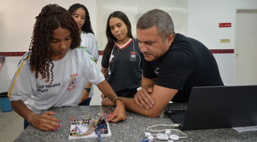 Prazo de matrículas para Educação de Jovens e Adultos e para Educação Profissional em Sergipe termina nesta semana