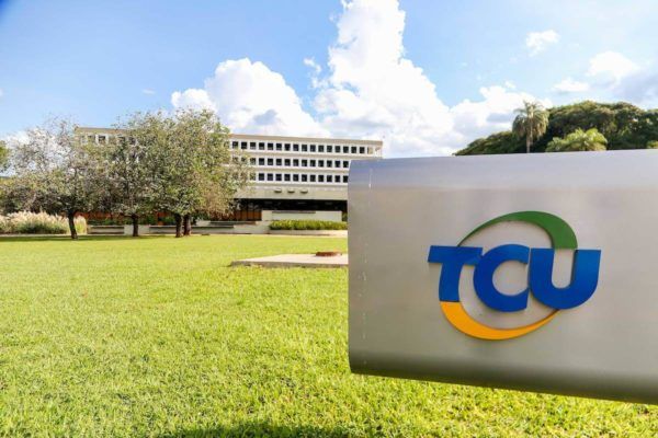 INSS paga R$ 2,3 milhões a mortos e fantasmas em esquema de fraude
