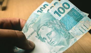 Governo de Sergipe começa a pagar os salários nesta quarta