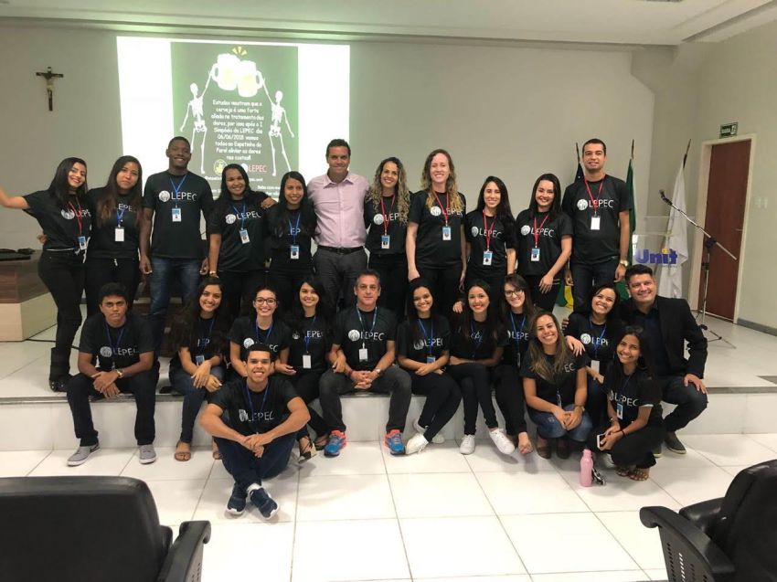 Fisioterapeuta se destaca no tratamento cardiopulmonar e na formação profissional