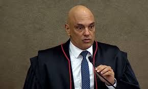 Quem são os 40 senadores que assinaram impeachment de Moraes