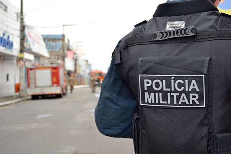Homem é morto e criança fica ferida após ataque a tiros na Barra dos Coqueiros