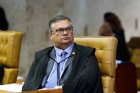 Dino determina inquérito para investigar R$ 694 mi de “emendas Pix”