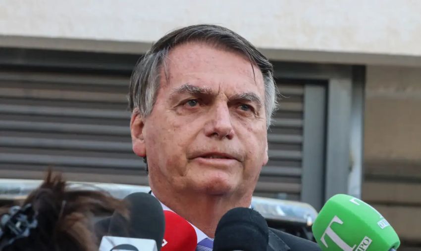PGR defende reforço de policiamento perto da casa de Bolsonaro
