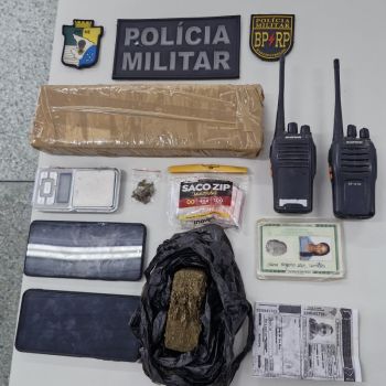 PMSE prende mulher por tráfico de drogas e detém suspeito com mandado de prisão em Socorro