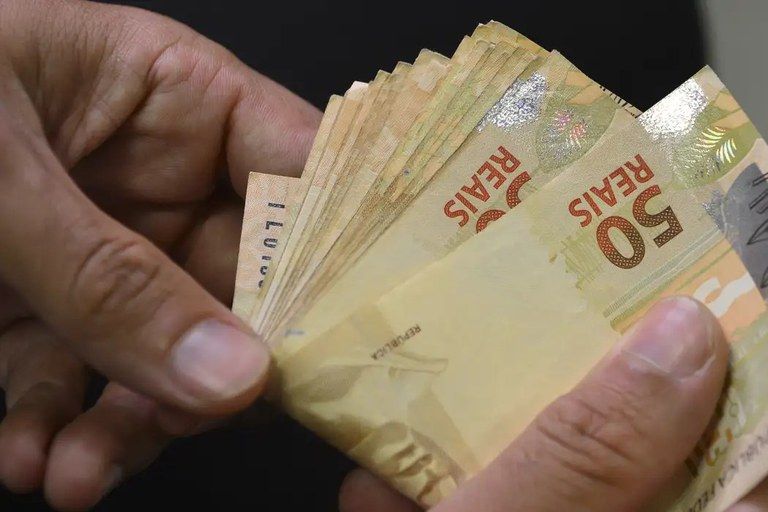 Prefeitura de Aracaju antecipa pagamento dos salários de setembro para sexta-feira, 19