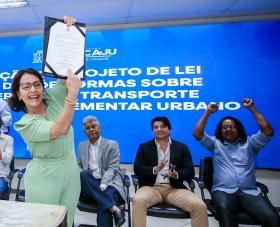 Prefeita Emília Corrêa sanciona lei que regulamenta o transporte complementar na zona sul de Aracaju