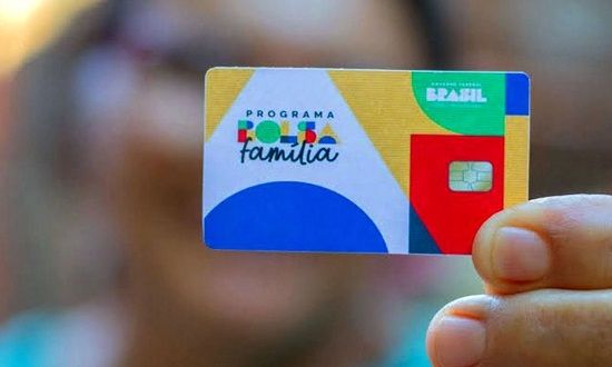 Caixa começa a pagar Bolsa Família de outubro nesta segunda