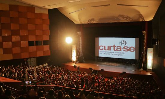 Curta-Se 24 oferece programação gratuita de cinema, música e cultura