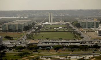 Pesquisa: 75% defendem que próximo presidente mude forma de governar o país
