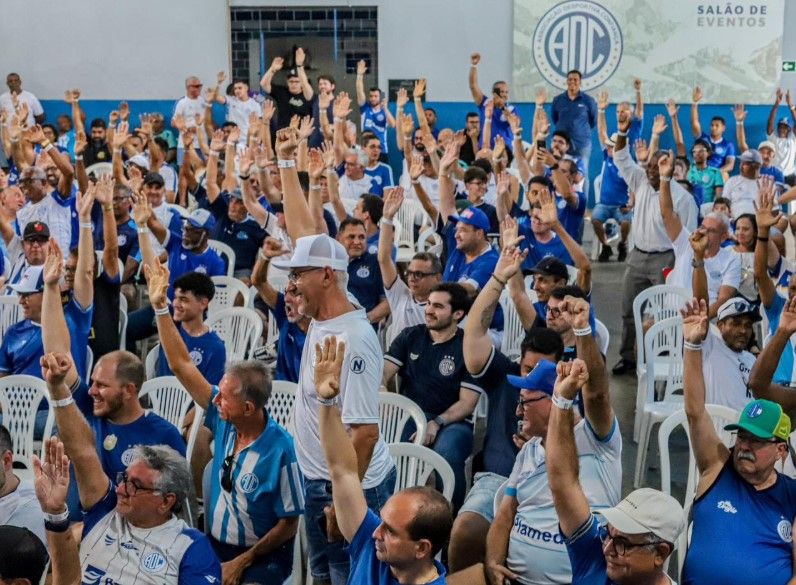 Assembleia Geral aprova por unanimidade transformação do Confiança em SAF