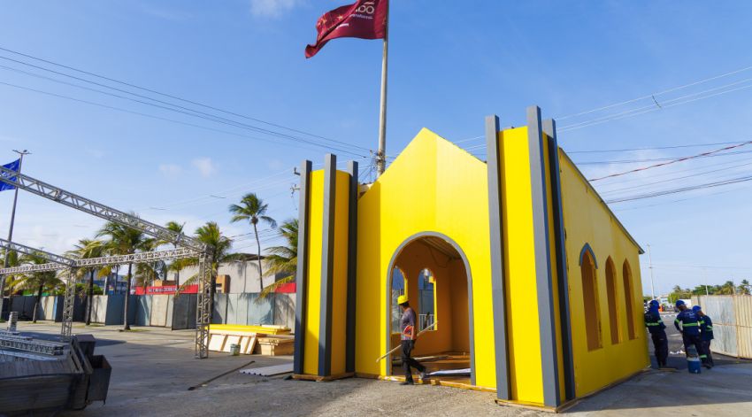 Vila do Natal Iluminado 2025 entra na fase final de montagem para abertura nesta sexta-feira, 5