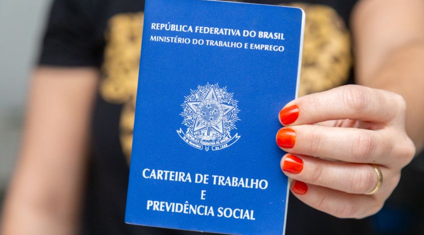 Sergipe registra mais trabalhadores com carteira assinada do que beneficiários do Bolsa Família em 2025