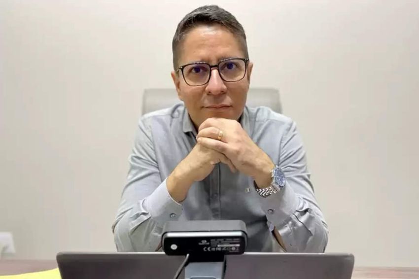 Ricardo vai a federal, mas insinua candidatura ao Governo