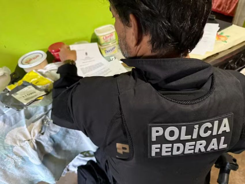 PF deflagra operação contra o tráfico de drogas, armas e lavagem de dinheiro