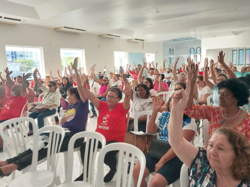 Professores da rede estadual de Sergipe decretam greve por tempo indeterminado