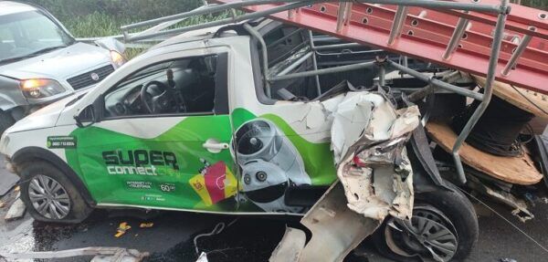 Tragédia em obra rodoviária: operador do “pare e siga” morre após sequência de colisões